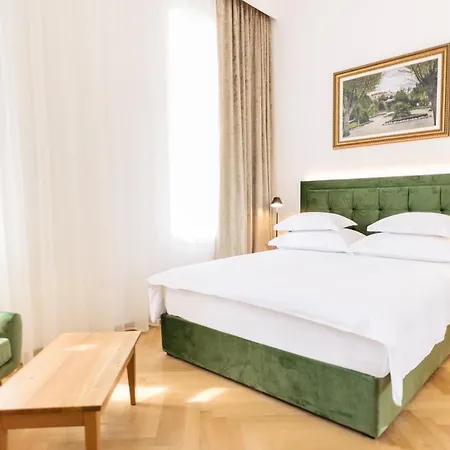 Отель Miramare 5*