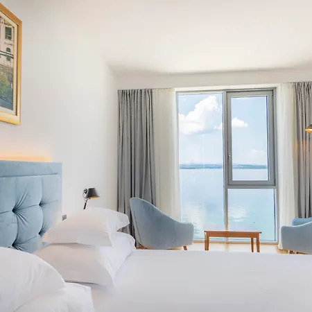 Отель Miramare 5*