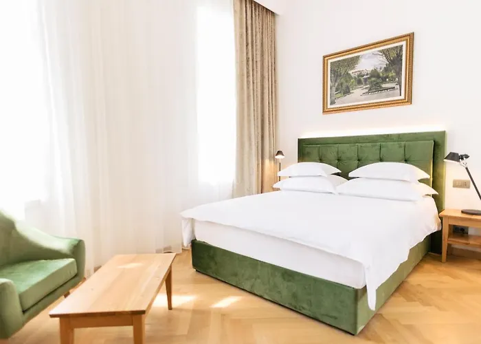 Отель Miramare 5*