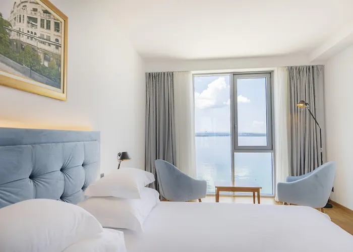 Отель Miramare 5*