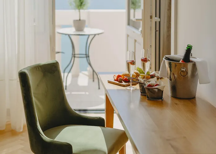 Отель Miramare 5*